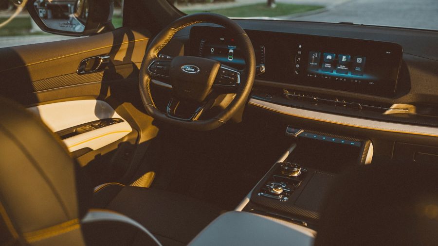 فورد تيريتوري دارك إيديشن الجديدة كلياً ترتقي بأسلوب الكروس أوفر الرياضية متعددة الاستخدامات في الشرق الأوسط