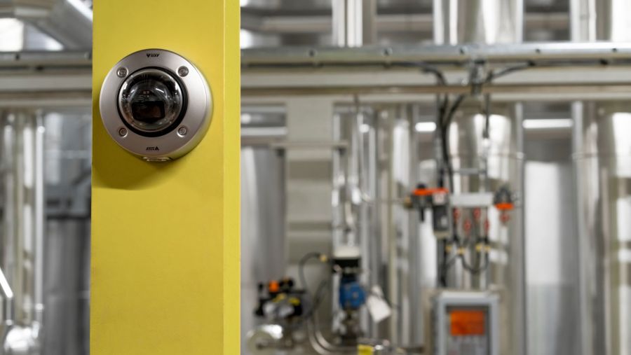 Axis Communications Introduces Stainless steel 8 MP dome for harsh environments 