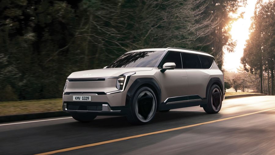 اختيار كيا EV9 كواحدة من السيارات الثلاثة الأوائل في العالم والمرشحة ضمن فئتين من جوائز السيارات العالمية لعام 2024