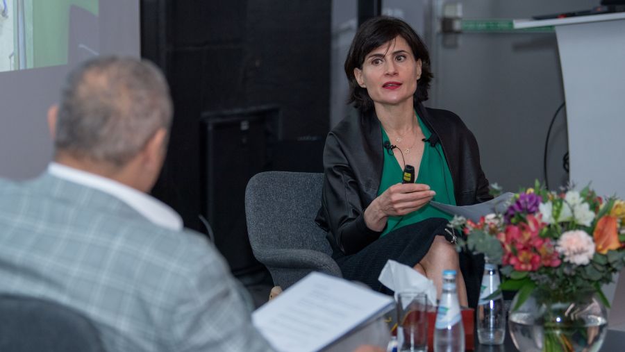 سلسلة محاضرات العميد بجامعة جورجتاون في قطر تلقي الضوء على فن العمارة العامة والحداثة العربية 