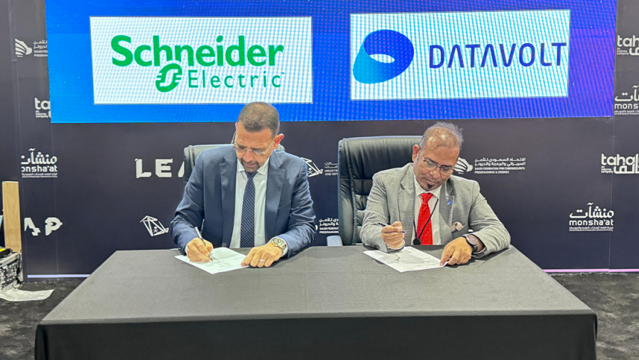 "شنايدر إلكتريك" و"داتافولت" تتعاوننان لتعزيز الاستدامة والابتكار في مراكز البيانات الفائقة في السعودية