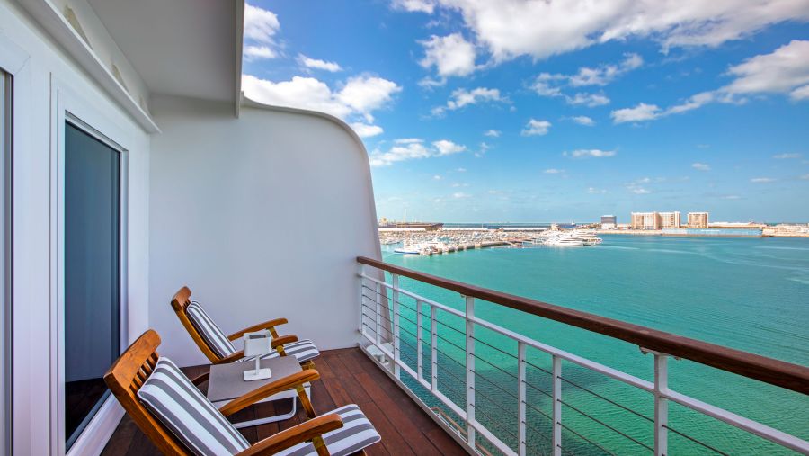 Embrace the Sunshine with Queen Elizabeth 2 Hotel’s  Summer Sea-View Getaway