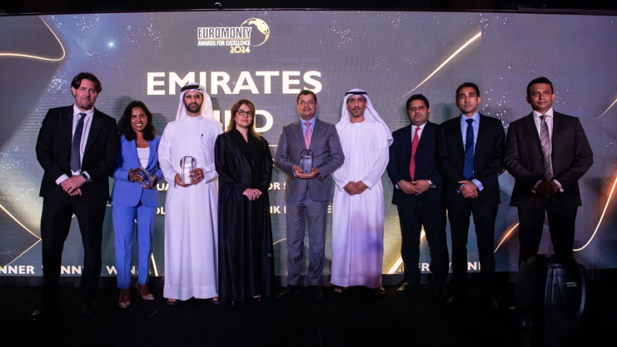 بنك الإمارات دبي الوطني يحصد أربع جوائز مرموقة خلال حفل توزيع  جوائز يوروموني للتميز 2024