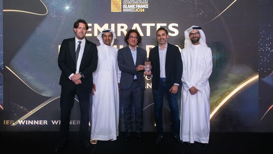 "الإمارات الإسلامي" يحصد لقب "المصرف الإسلامي الأكثر ابتكاراً في دولة الإمارات العربية المتحدة" ضمن حفل جوائز يوروموني للتمويل الإسلامي 2024
