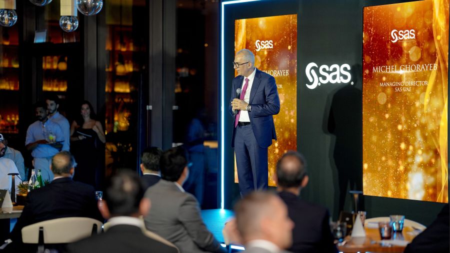 ساس تسلّط الضوء على أهميّة الذكاء الاصطناعي في التحول الرقمي بدولة الإمارات في حفل العشاء السنوي