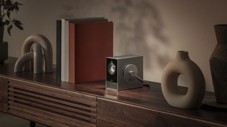 LG Redefines Home Entertainment With The Cinebeam Q’s Ultimate Portable 4k Cinema Experience