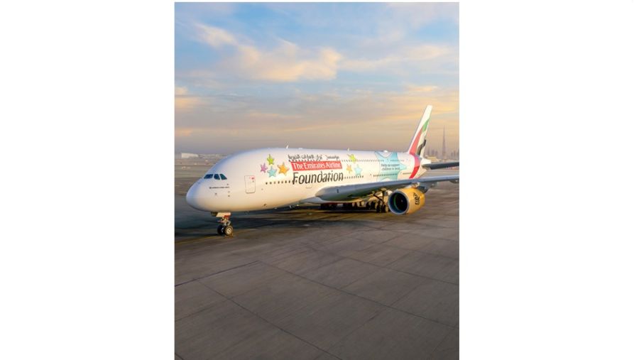 طيران الإمارات تكشف عن كسوة جديدة لطائرة إيرباص A380 تحمل شعار مؤسستها الخيرية