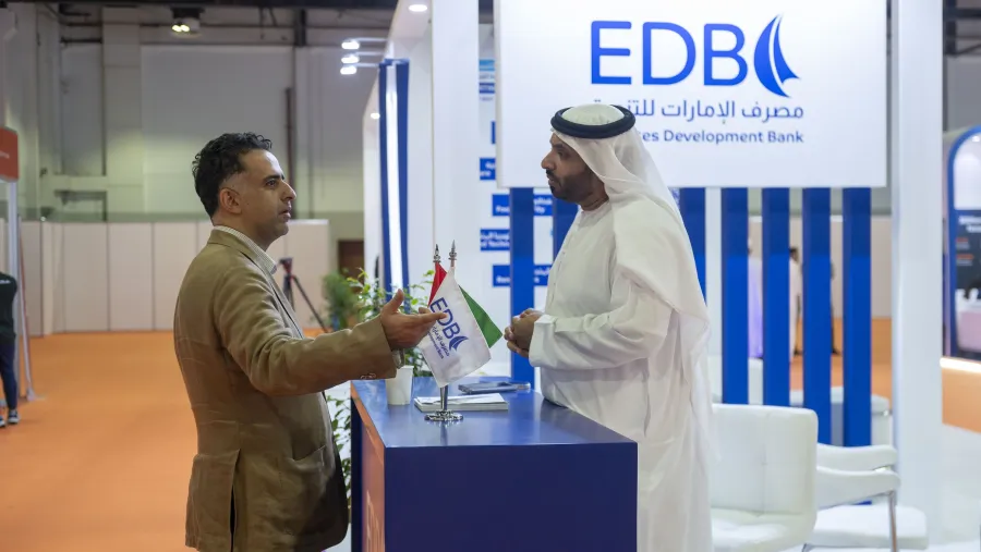 مصرف الإمارات للتنمية يستعرض حلوله التمويلية الشاملة دعماً لقطاع الطاقة المتجددة في الإمارات