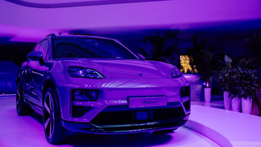  قوّة تصل إلى 470 كيلوواط وعزم دوران يصل إلى 1,130 نيوتن متر، لتقديم مستويات غير مسبوقة من الأداء الكهربائي والتحكّم