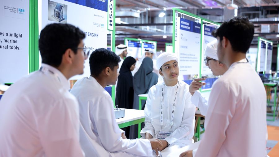 ابتكارات الطلاب الإماراتيين تنافس التقنيات العالمية في "إكسباند نورث ستار 2024"
