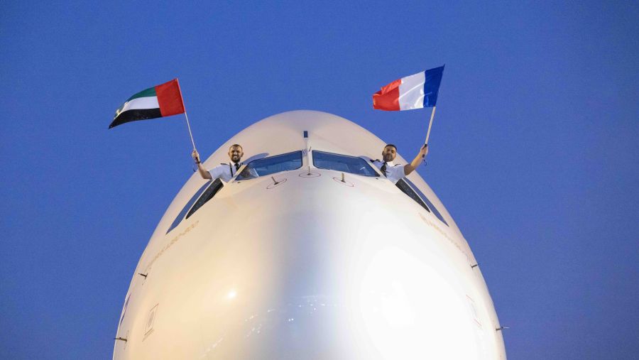 الاتحاد للطيران تعيد طائرة إيرباص A380 الشهيرة إلى باريس
