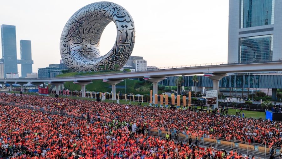 Dialogue and discussion sessions in six diverse sports topics with attendance of top decision-makers, specialists and global sports stars