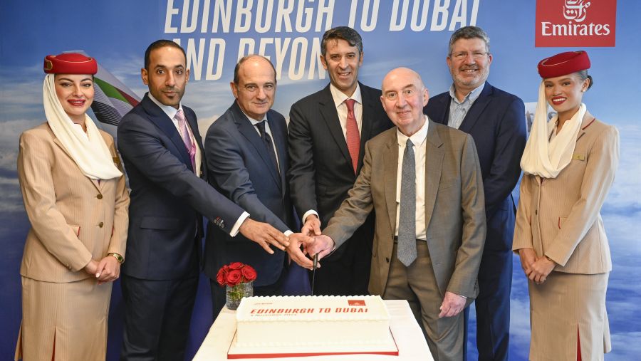 طيران الإمارات تعود إلى إدنبرة برحلة يومية