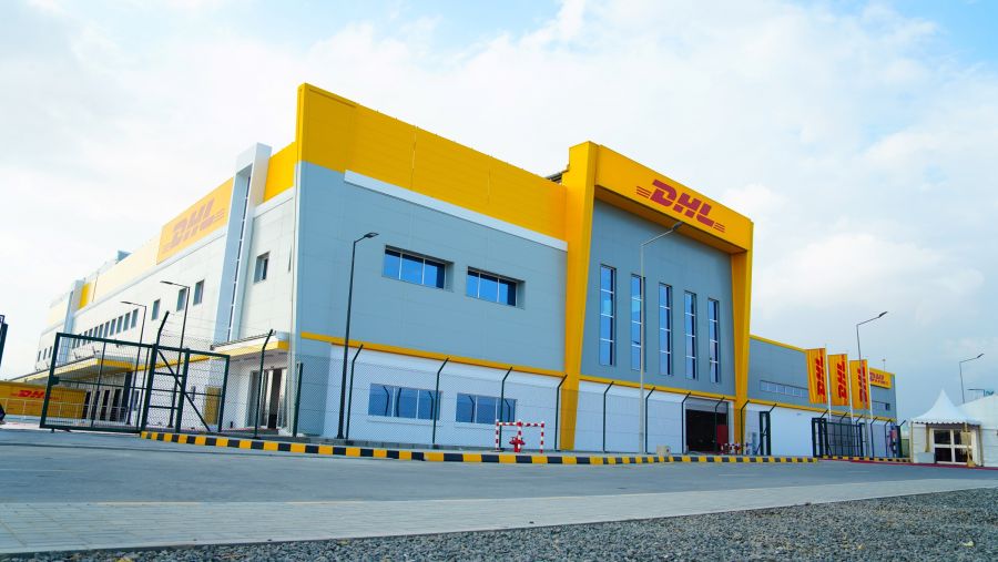 شركة ”دي إتش ال“ تُدشن منشأة لوجستية متكاملة في مطار مسقط الدولي بسلطنة عمان