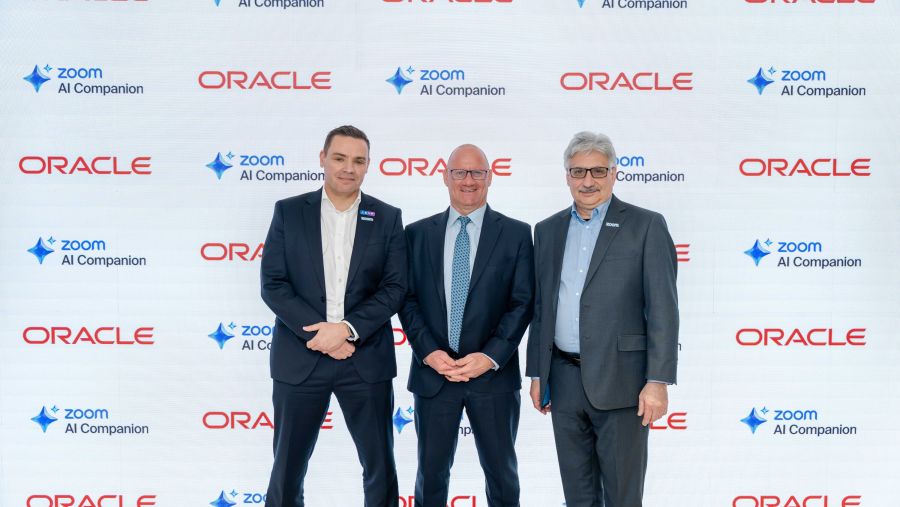 ]منصة " Zoom " تستخدم خدمة البنية التحتية من Oracle Cloud لتعزيز منصتها التي تعمل على الذكاء الاصطناعي أولاً في السعودية