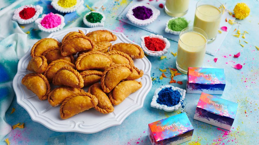 Emirates wishes customers 'Holi Hai'