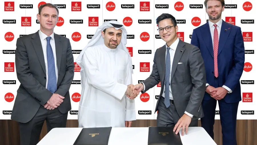 Emirates SkyCargo and Teleport, exclusive cargo partner of AirAsia, sign preferred partnership to combine global network and strengthen trade and e-commerce flows