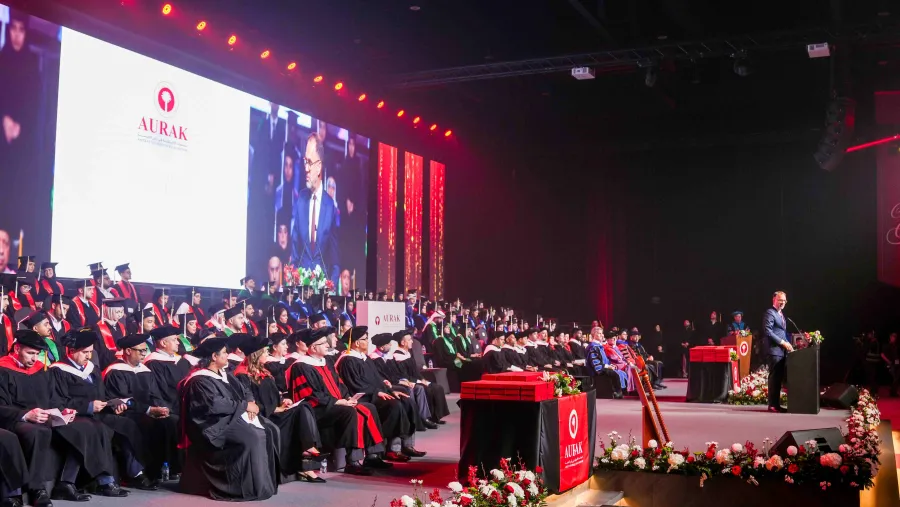 AURAK Graduation Ceremony Sees Record Number of Female Graduates; AI Gains Prominence 