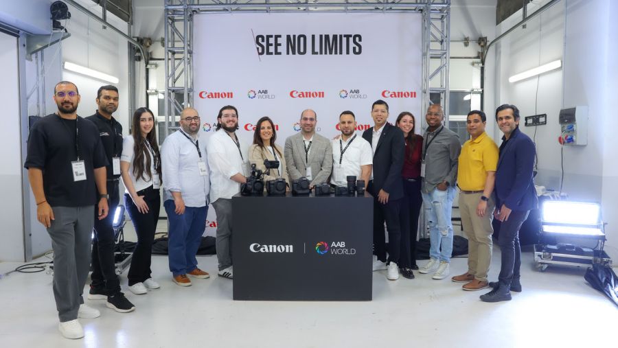 Canon Showcases Latest Innovations for Professionals and Content Creators at "See No Limits" and Creator Meet in Kuwait