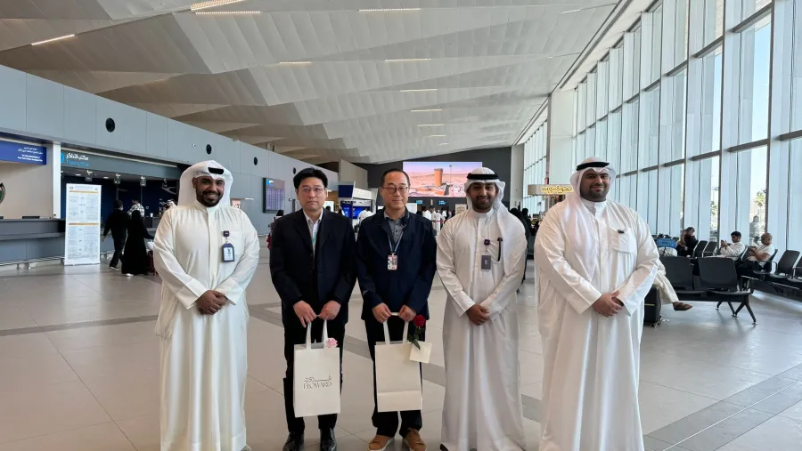 stc surprises Hajj pilgrims at Kuwait International Airport