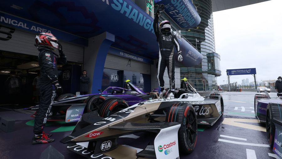 Cassidy Produces Dominant Lights-to-flag Victory on Rain-soaked Sunday in Shanghai