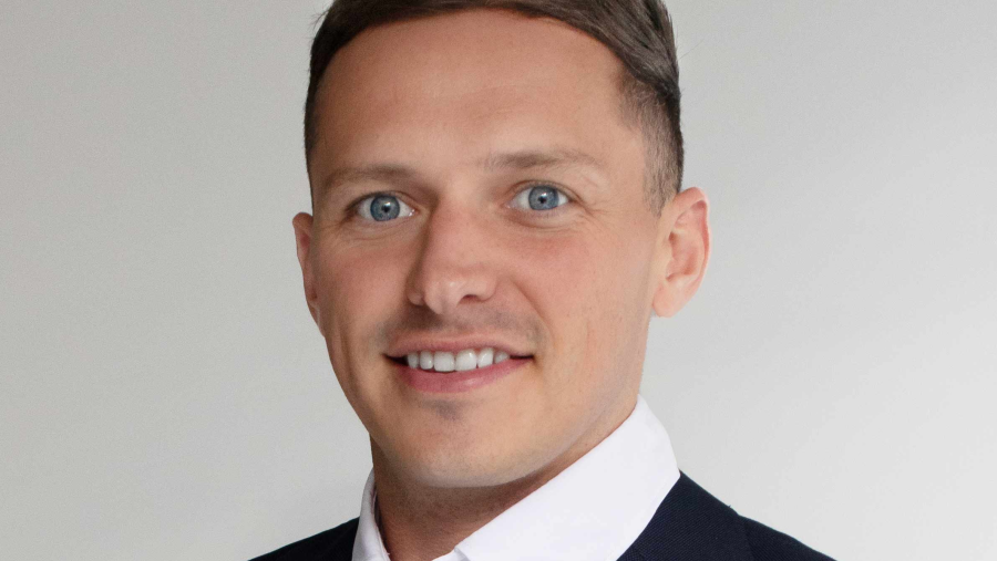 Netflix Beats Q2 Expectations, Raises Full-Year Forecasts