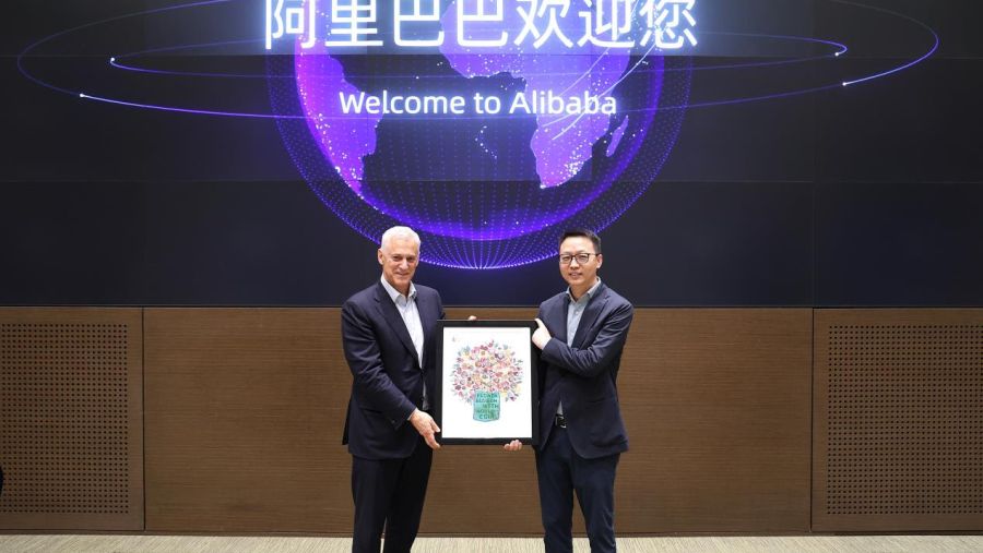 Standard Chartered and Alibaba Group Sign Strategic Technology and Growth Partnership