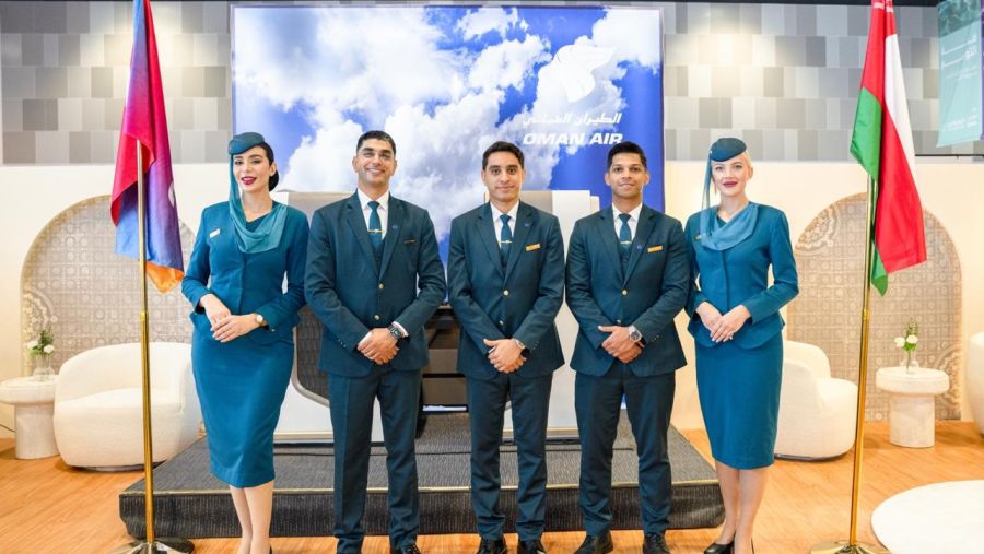 Oman Air Highlights Digital Innovation at COMEX 2025