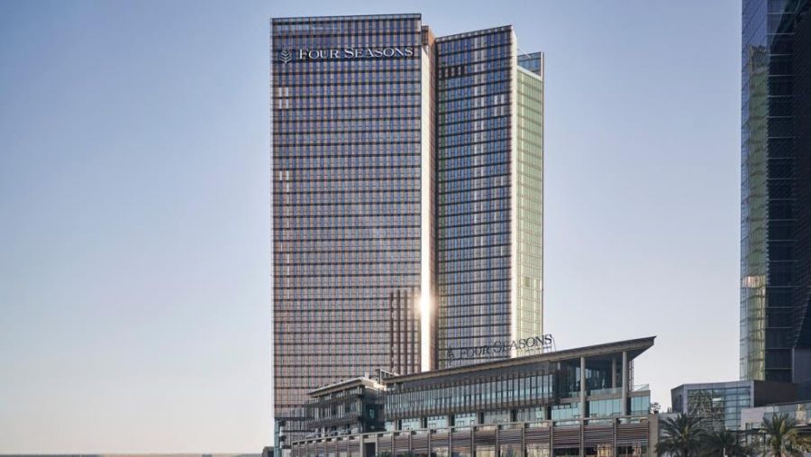 فندق فورسيزونز أبوظبي في جزيرة الماريه يحصد مفتاح ميشلان المرموق ضمن دليل ميشلان 2025 