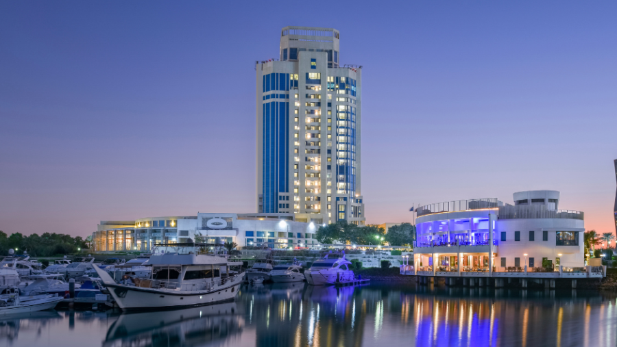 فندق الريتز كارلتون، الدوحة يحتفل بمرور 25 عامًا من اللحظات الأسطورية مع برنامج استثنائي من الفعاليات والتجارب الاحتفالية