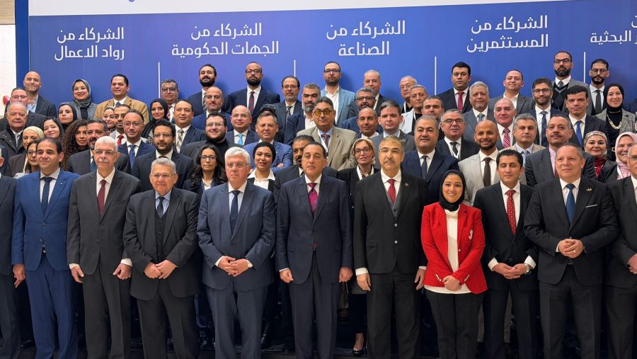 AUC Leads the "Invest With Confidence – Dts (De-risking Tech Startups)" Alliance to Transform Egypt’s Electronics Sector