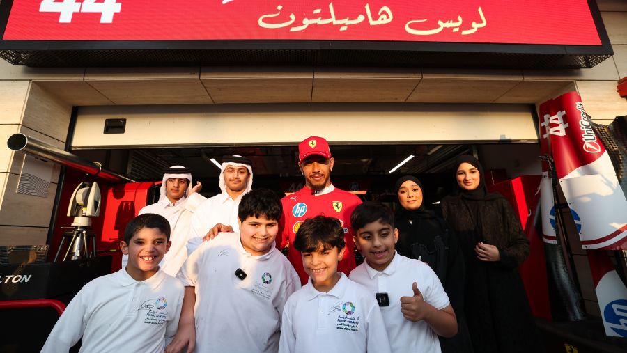 طلاب المدارس المتخصصة في مؤسسة قطر يخوضون تجربة تعليمية استثنائية في حلبة لوسيل الدولية