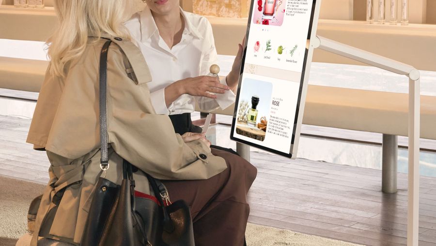 LG Elevates UAE Enterprise Workspaces with 6K Monitors and Swing Smart Ergonomics 