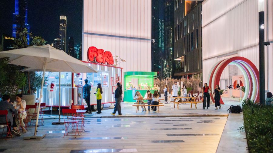  لحظات رمضانية استثنائية بانتظاركم في تجربة "روف لاين" من مركز دبي المالي العالمي بالتعاون مع "كيوريتد بلاي ليست"