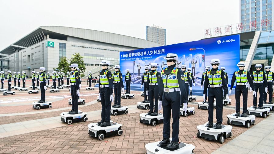 أومودا وجايكو (OMODA & JAECOO) تنقل منظومة الروبوتات أيموغا (AiMOGA Robotics) إلى قطاعَي الضيافة والفعاليات في دولة الإمارات العربية المتحدة