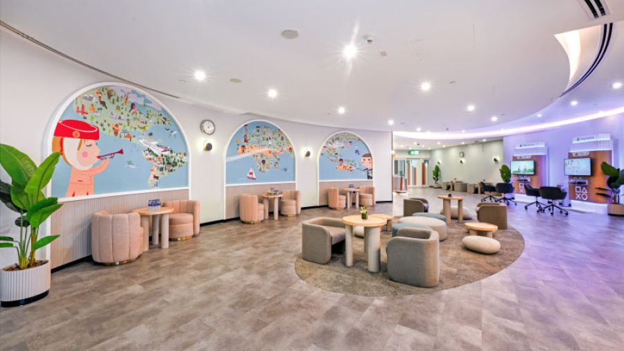 Flying solo this summer: Emirates prepares to welcome more than 3,500 young travellers