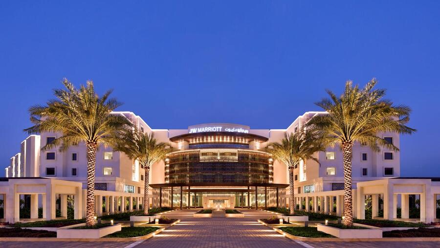 Change Your Scenery and Staycation at JW Marriott Muscat This Eid