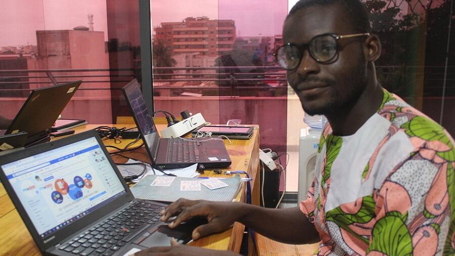 The Agility-IRC partnership is intended to help young people in Abidjan between the ages of 15 and 30, and at least 60% of participants are expected to be female. 
