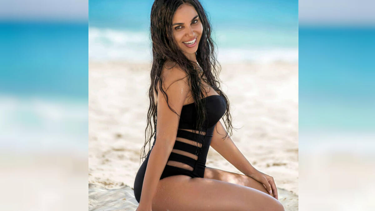 Actress Nisreen Amin posted a photo session wearing a swimsuit and did not care about all the negative comments Source nesreen amin Instagram