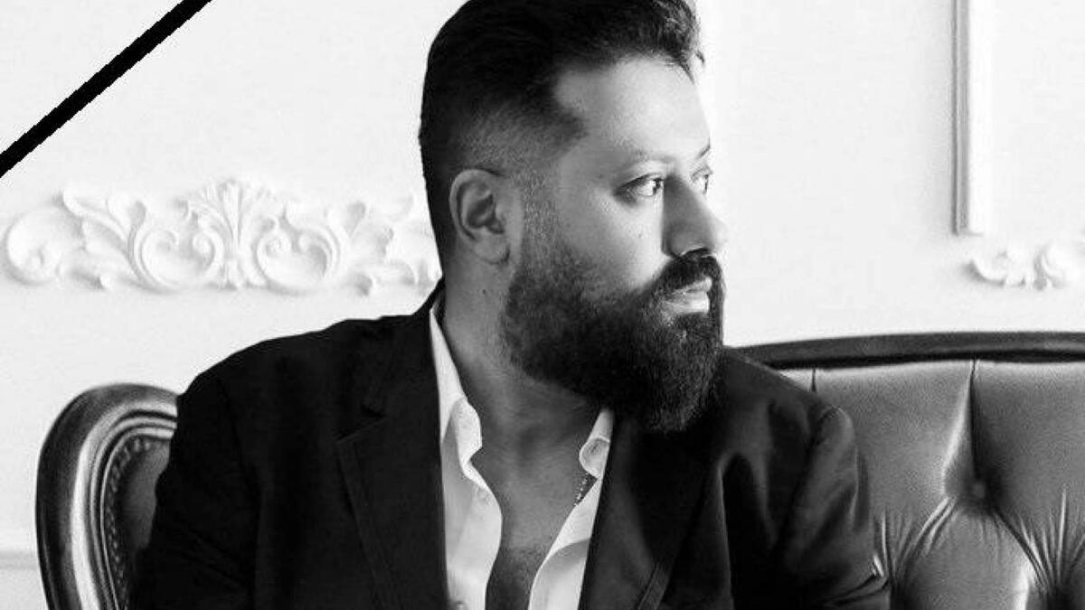 حمود ناصر: مغني وملحن شاعر غنائي كويتي، توفي في 10 أغسطس إثر نوبة قلبية عن عمر يناهز الـ41 عامًا.