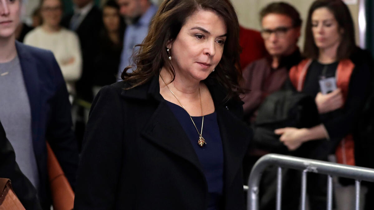 في أغسطس 2019، قدم ممثلو الادعاء لائحة اتهام جديدة من شأنها أن تسمح للممثلة "أنابيلا شورا" نجمة مسلسل "ذي سوبرانوز" بإدلاء شهادة أكدت فيها أن واينستين اغتصبها في شقتها في نيويورك شتاء 1993-1994.