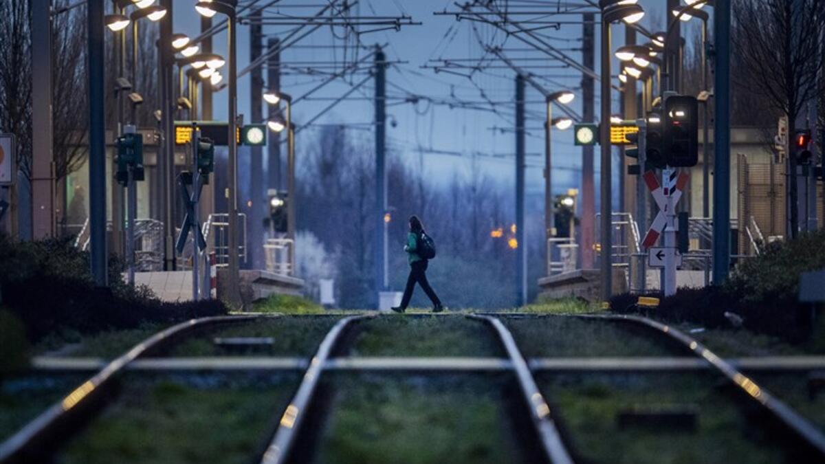 رئيس مؤسسة بروكينق جون الين: بالنسبة للبعض، سيظهر هذا على أنه انتصار كبير ونهائي للديمقراطية. والآخرين، سوف يعرضون الفوائد الواضحة للحكم الاستبدادي الأوحد.