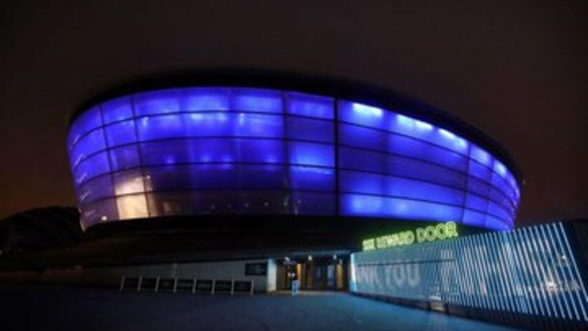 UK landmarks lit up blue for the NHS staff fighting coronavirus. (Twitter)