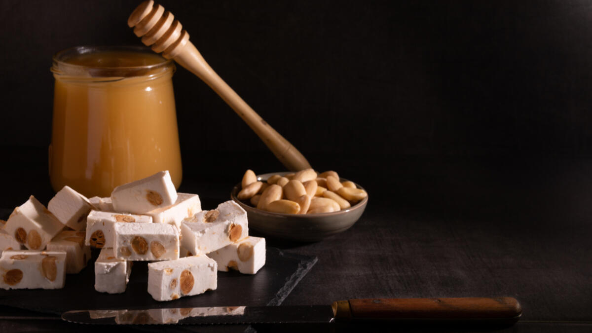 Homemade nougat with honey and almond (Shutterstock)