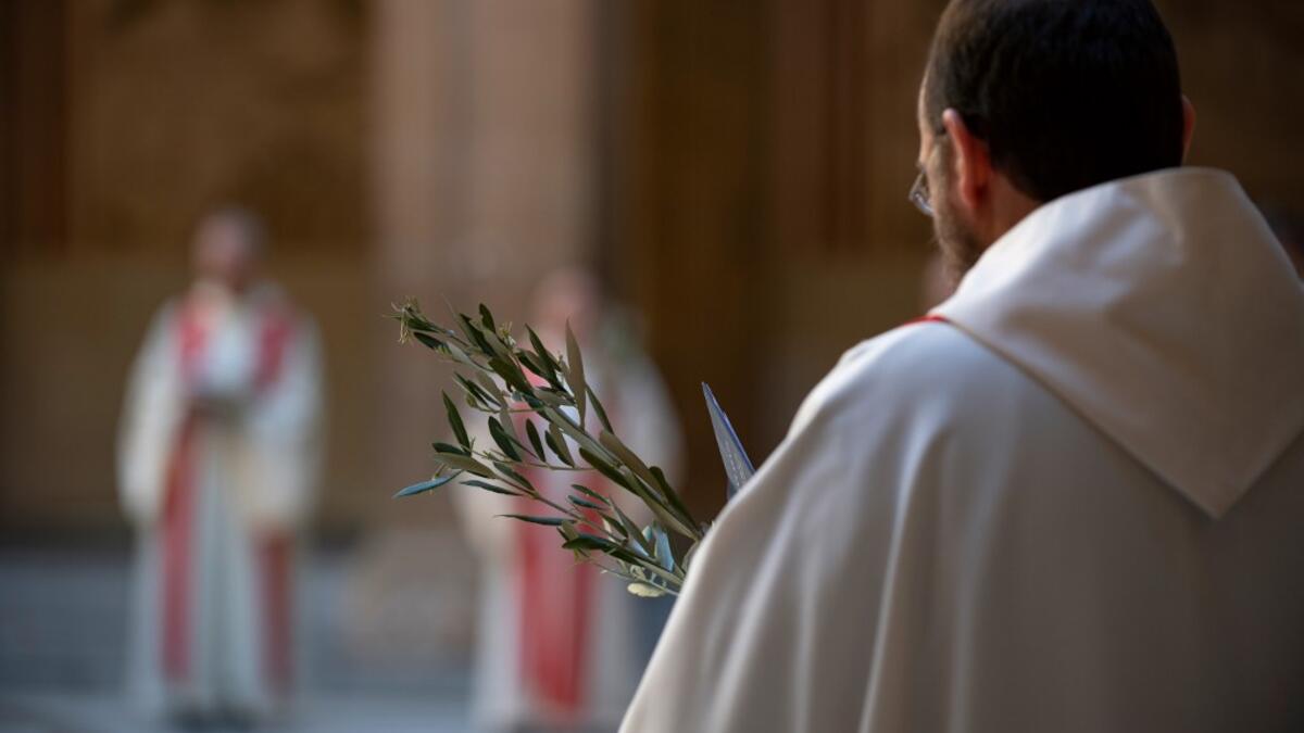 Spain saw its third consecutive daily decline in the number of people dying from the coronavirus pandemic as the country recorded another 674 fatalities today. The health ministry said total deaths were now 12,418, the highest in the world after Italy, since the pandemic emerged in China in December. Josep LAGO / AFP