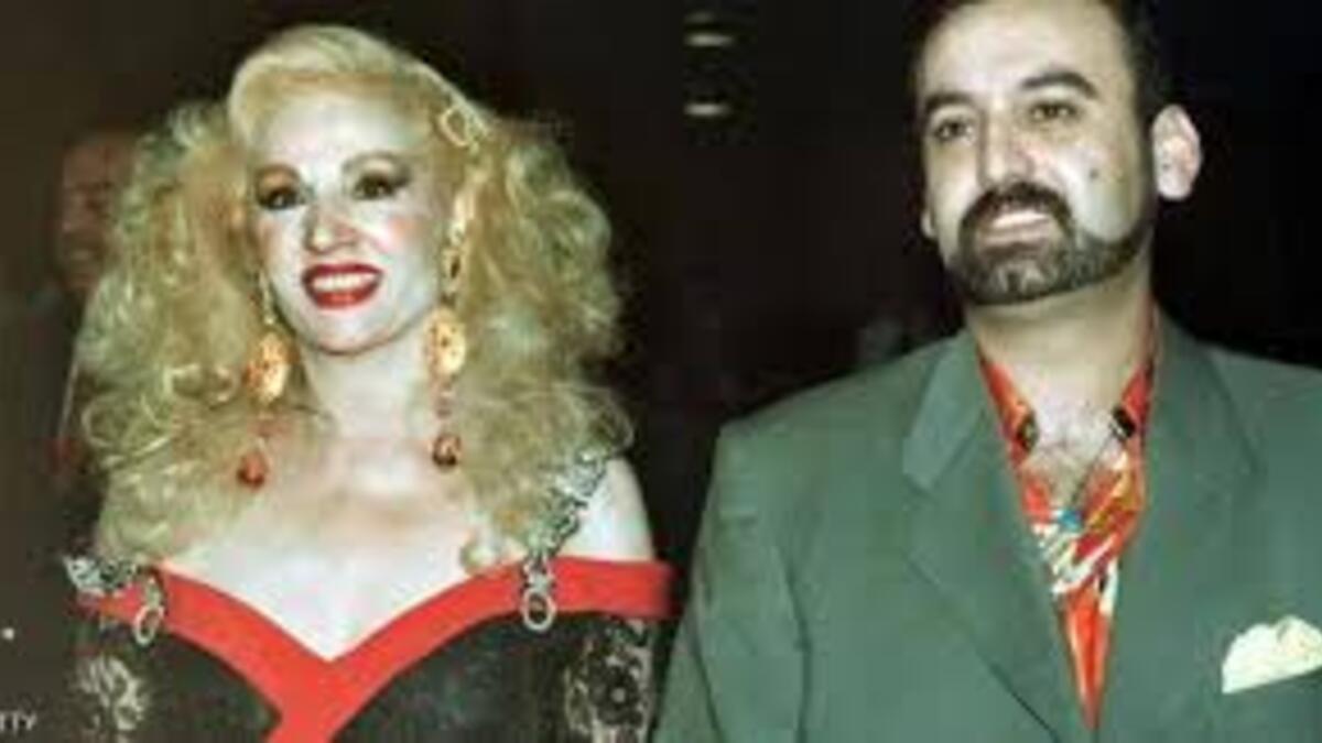 المطربة اللبنانية صباح اشتهرت بكثرة زيجاتها ووصل عدد أزواجها إلى 9 من بينهم نجيب شماس وعازف الكمان المصري أنور منسي والمذيع المصري أحمد فراج والفنان رشدي أباظة والفنان يوسف شعبان والنائب يوسف حمود، ووسيم طبارة، وفادي لبنان.