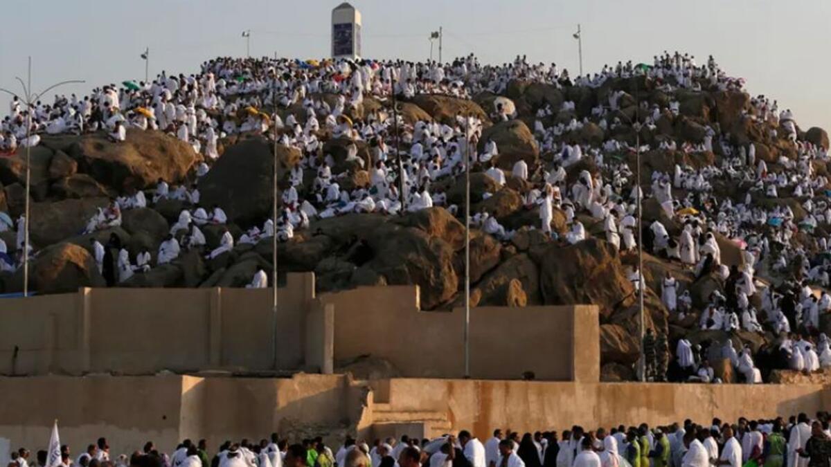 في 1831 م تفشى وباء هندي، خلال موسم الحج، ومات بسببه كثير من الحجاج.