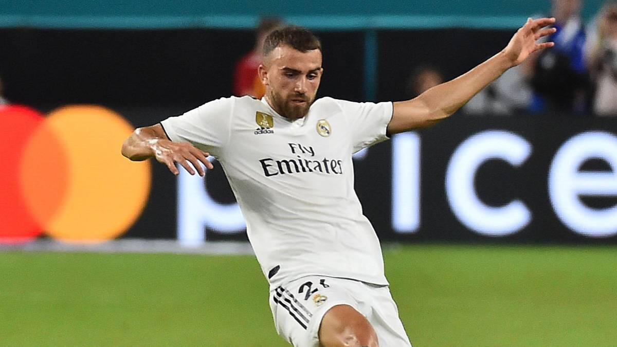 بورخا مايورال (ليفانتي) وقيمته 3.2 مليون يورو