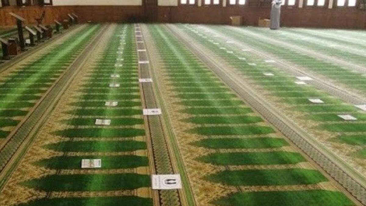 تونس: سمحت للمصلين بدخول المساجد لأداء صلاة العيد مع التشديد على احترام واتباع البروتوكول الصحي.