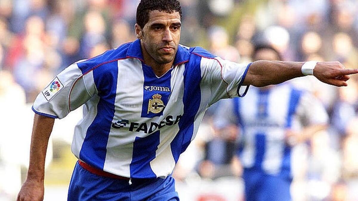 المغربي نور الدين نايبت: فاز مع ديبورتيفو لا كورونيا بلقب الدوري الإسباني وكأس ملك إسبانيا